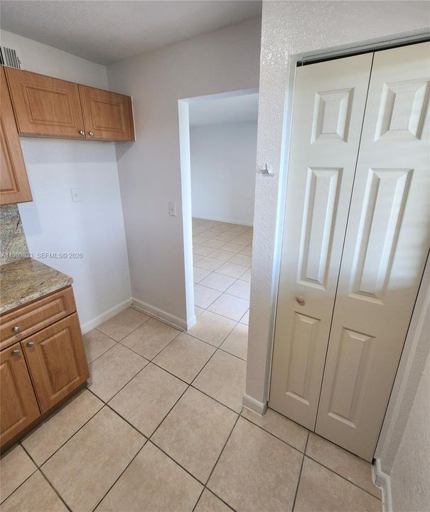Active With Contract: $1,800 (2 beds, 1 baths, 434568 Square Feet)