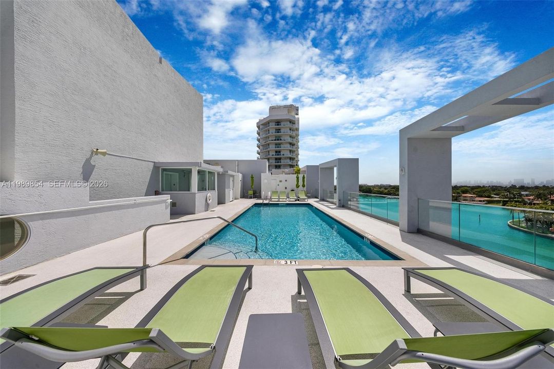 Vendido Recientemente: $799,000 (2 camas, 2 baños, 1270 Pies cuadrados)