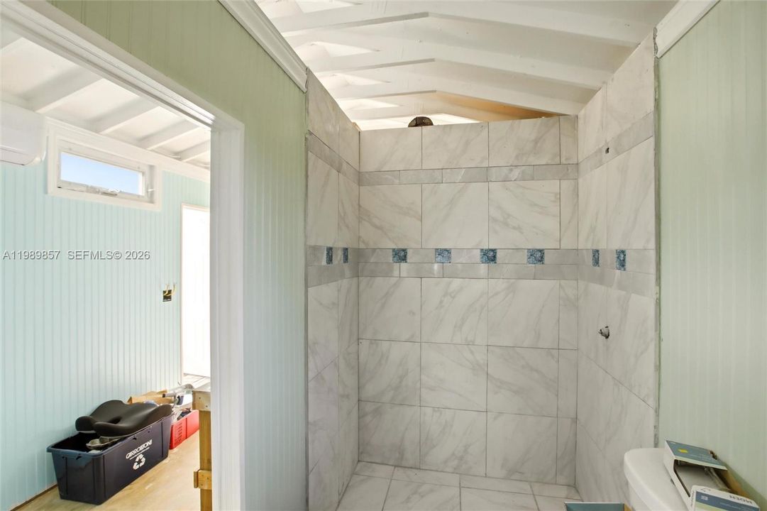Недавно продано: $395,000 (2 спален, 2 ванн, 1105 Квадратных фут)