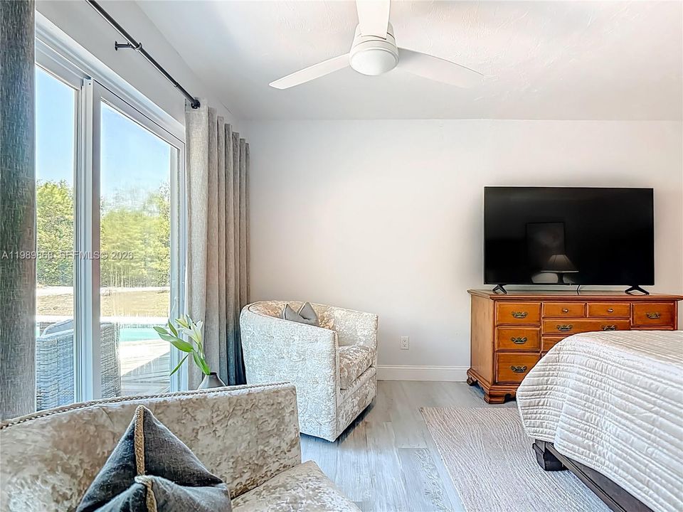 Vendido Recientemente: $489,000 (3 camas, 2 baños, 1452 Pies cuadrados)