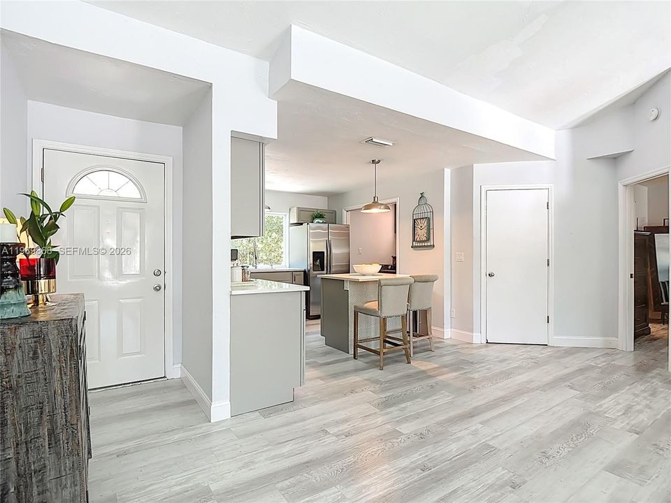 Vendido Recientemente: $489,000 (3 camas, 2 baños, 1452 Pies cuadrados)
