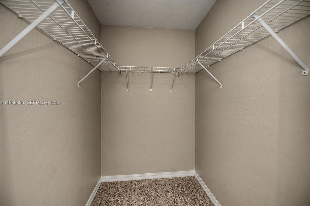 En Venta: $279,000 (3 camas, 2 baños, 0 Pies cuadrados)