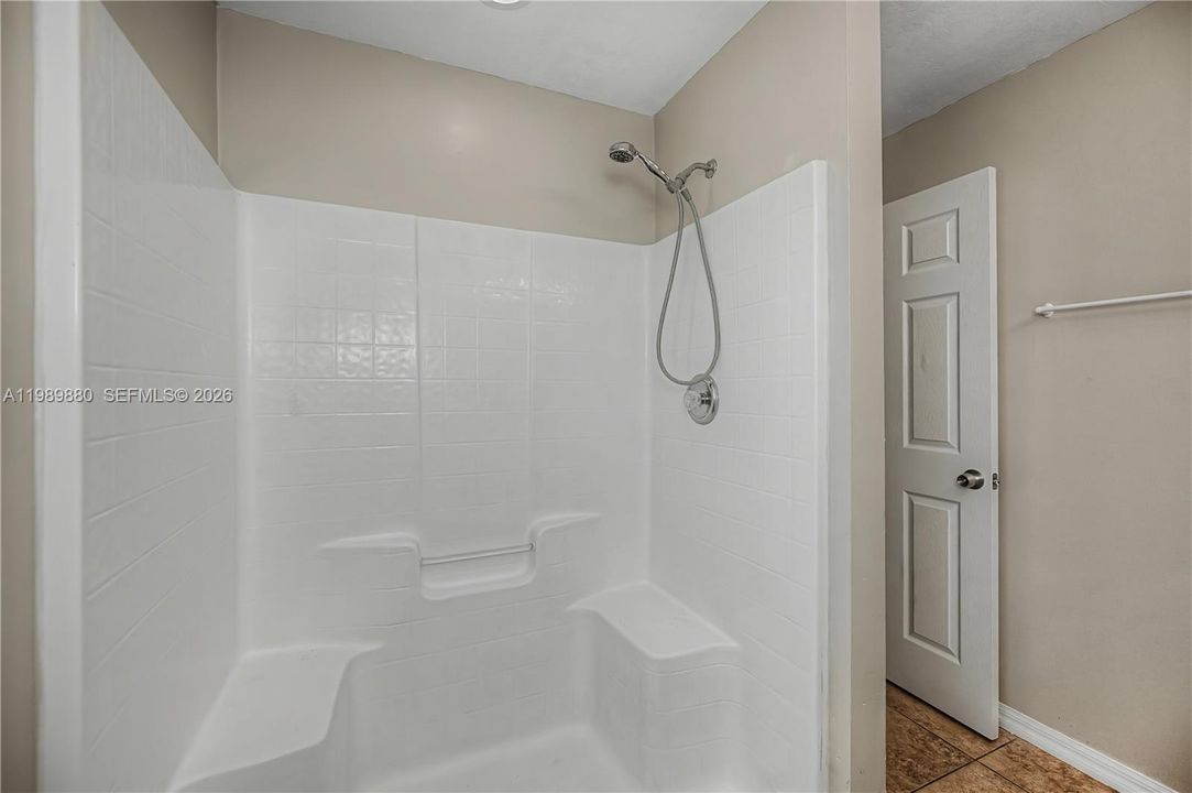 En Venta: $279,000 (3 camas, 2 baños, 0 Pies cuadrados)