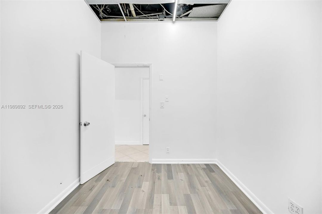 В аренду: $30 (0 спален, 0 ванн, 0 Квадратных фут)