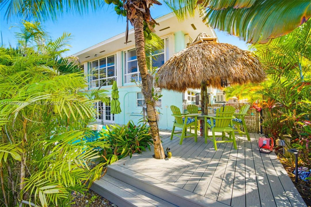 Recently Sold: $1,290,000 (2 beds, 2 baths, 1596 Square Feet)