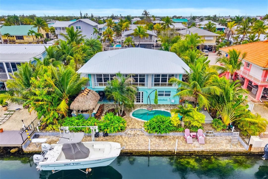 Recently Sold: $1,290,000 (2 beds, 2 baths, 1596 Square Feet)