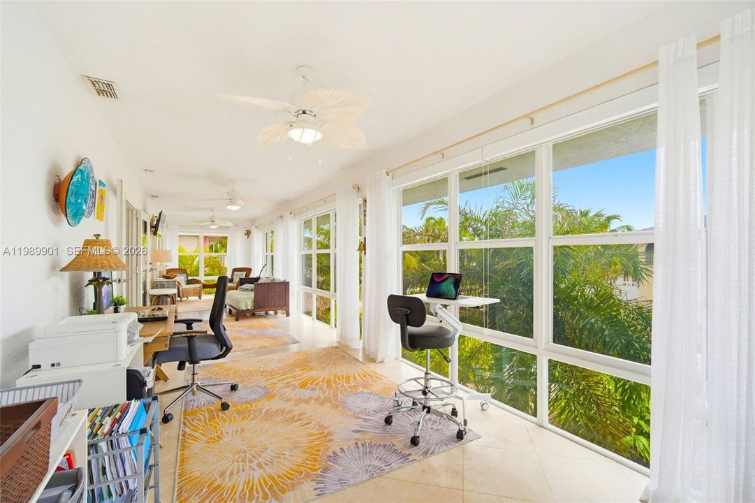 Recently Sold: $1,290,000 (2 beds, 2 baths, 1596 Square Feet)