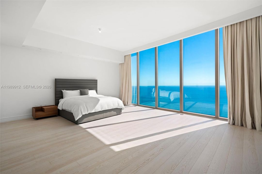 For Sale: $15,495,000 (4 beds, 5 baths, 5573 Square Feet)