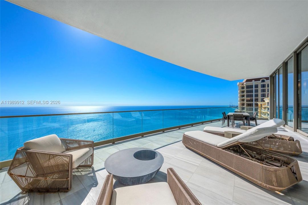 For Sale: $15,495,000 (4 beds, 5 baths, 5573 Square Feet)