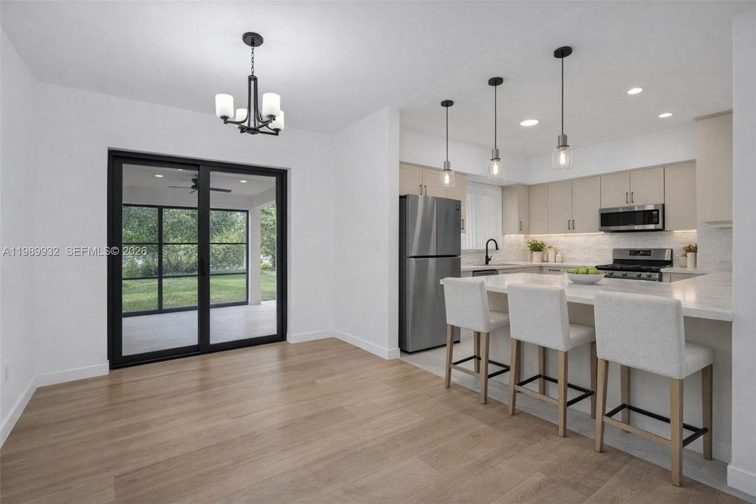For Sale: $935,000 (2 beds, 1 baths, 1146 Square Feet)