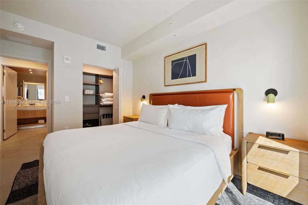 For Sale: $595,000 (1 beds, 1 baths, 600 Square Feet)