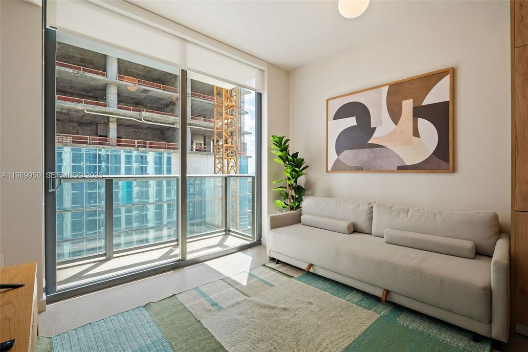 For Sale: $595,000 (1 beds, 1 baths, 600 Square Feet)