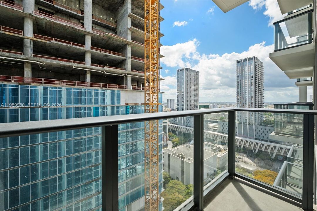 For Sale: $595,000 (1 beds, 1 baths, 600 Square Feet)