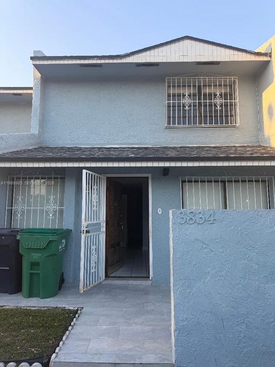 Недавно арендовано: $2,950 (3 спален, 2 ванн, 1260 Квадратных фут)