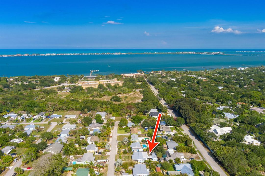 2574 NE Roberta St, Jensen Beach, FL 349