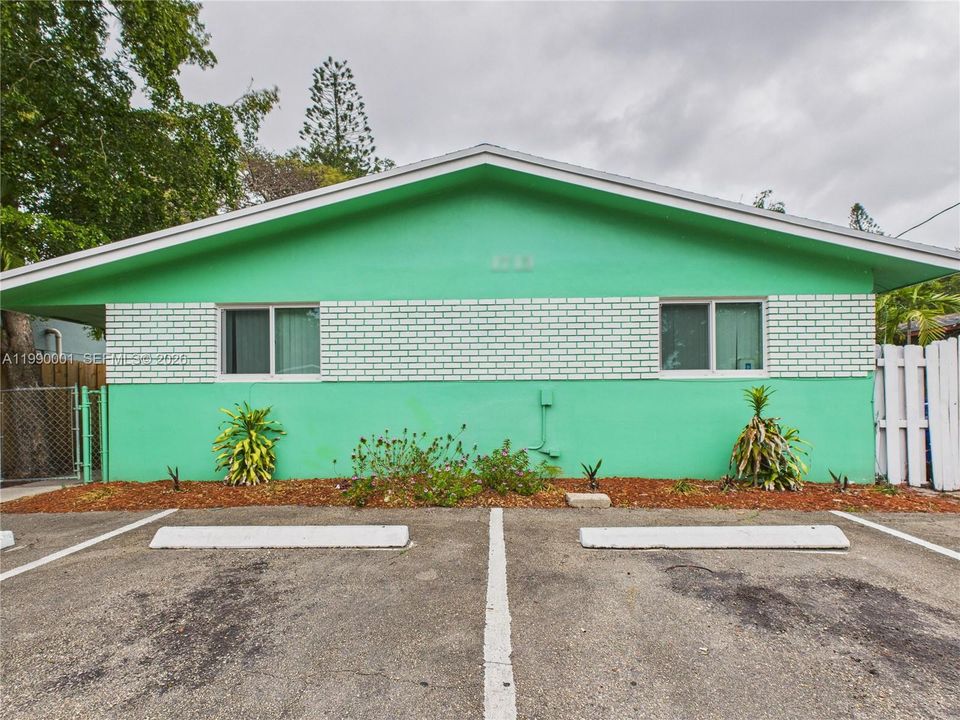 Active With Contract: $535,000 (0 beds, 0 baths, 1941 Square Feet)