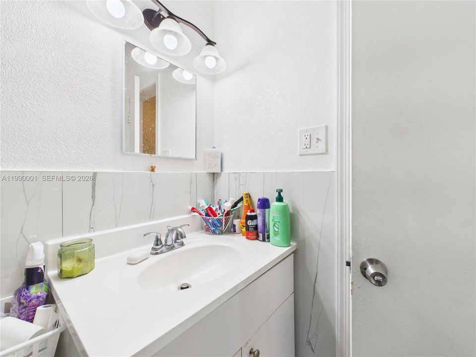 Active With Contract: $535,000 (0 beds, 0 baths, 1941 Square Feet)
