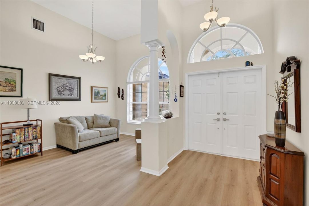 Active With Contract: $990,000 (5 beds, 3 baths, 2791 Square Feet)