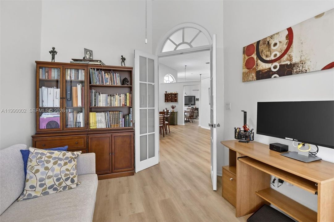 Active With Contract: $990,000 (5 beds, 3 baths, 2791 Square Feet)
