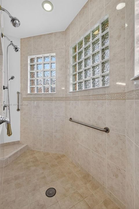 Active With Contract: $990,000 (5 beds, 3 baths, 2791 Square Feet)