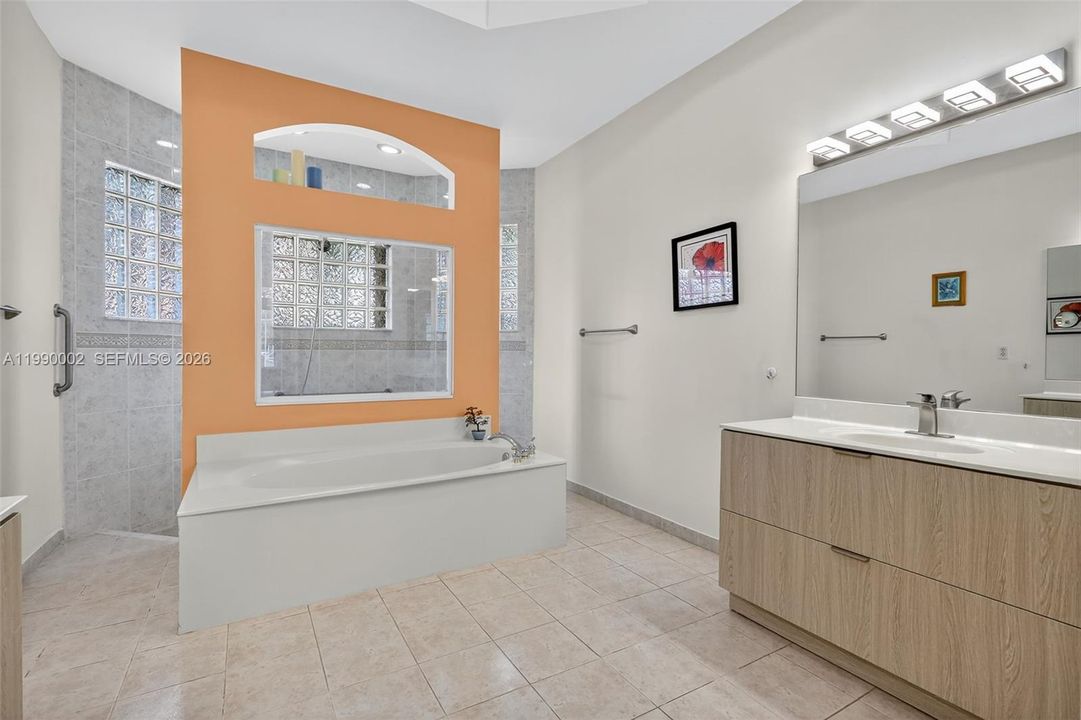 Active With Contract: $990,000 (5 beds, 3 baths, 2791 Square Feet)