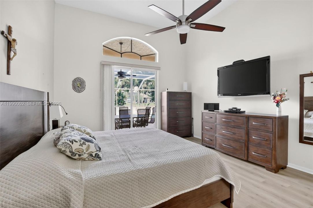 Active With Contract: $990,000 (5 beds, 3 baths, 2791 Square Feet)
