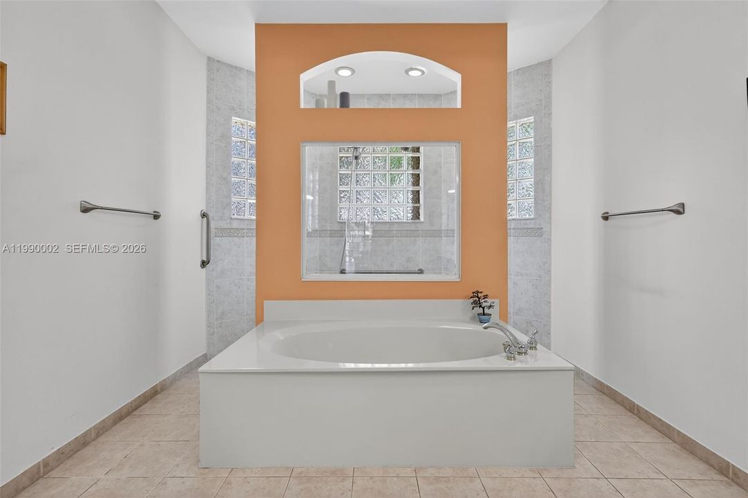 Active With Contract: $990,000 (5 beds, 3 baths, 2791 Square Feet)