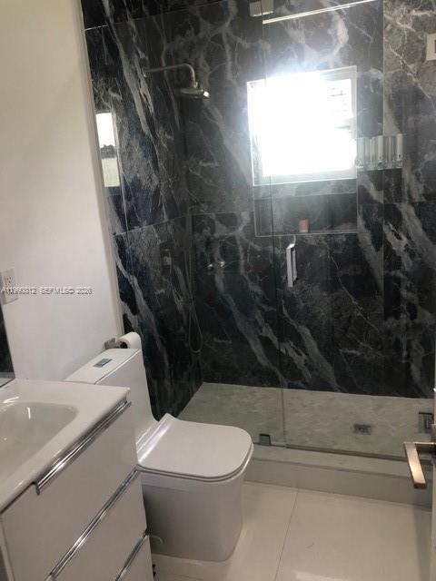 Active With Contract: $699,000 (3 beds, 2 baths, 1692 Square Feet)