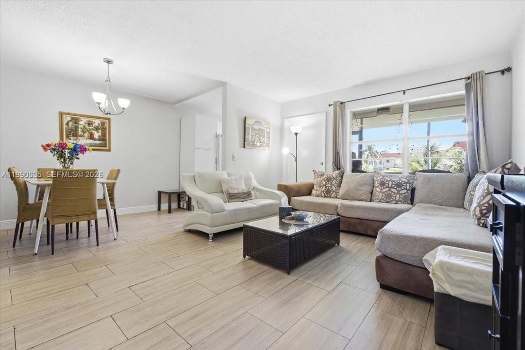 En Venta: $159,000 (1 camas, 1 baños, 800 Pies cuadrados)