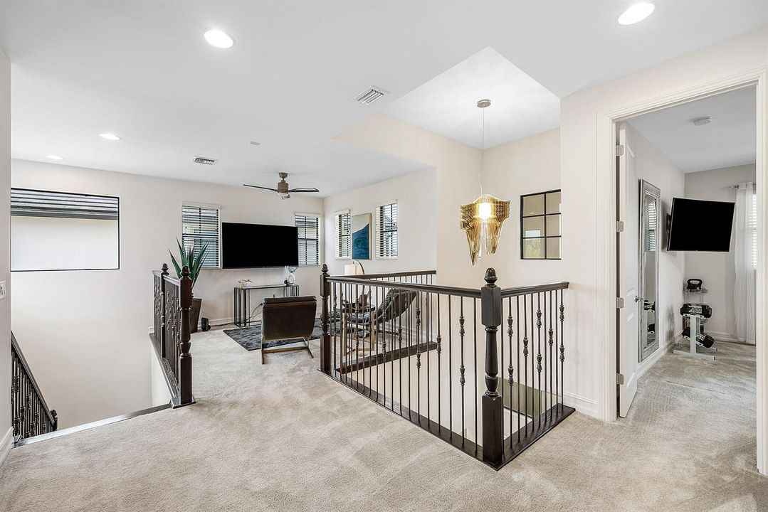 025-9091GrandPrixLane-BoyntonBeach-FL-33