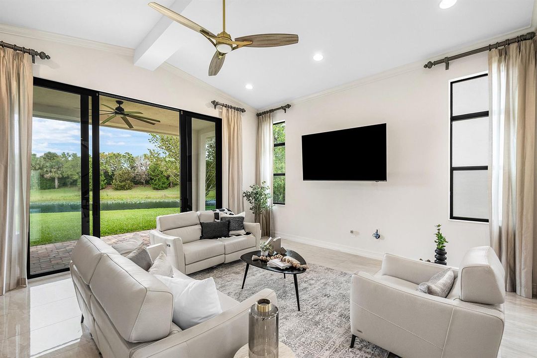 018-9091GrandPrixLane-BoyntonBeach-FL-33