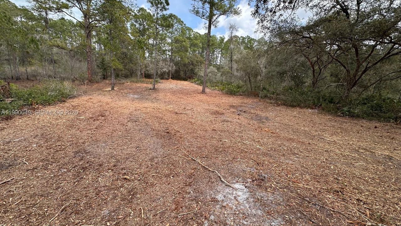 Недавно продано: $26,000 (0.50 acres)