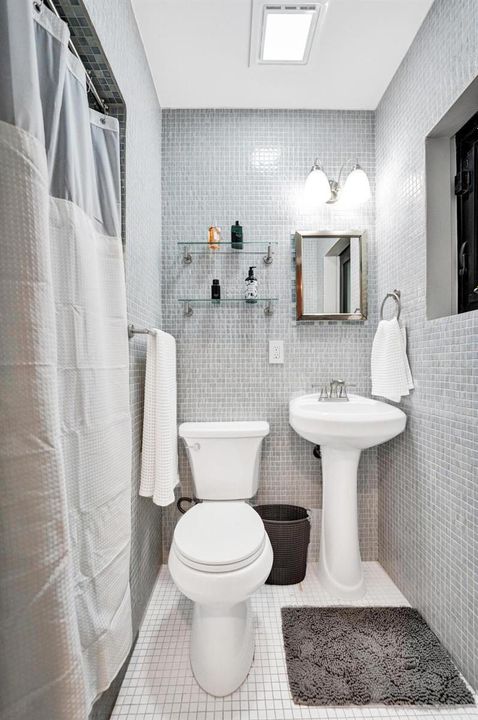 Bathroom #3-Ensuite