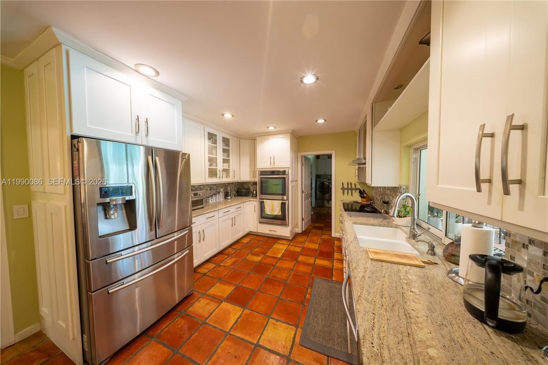 For Sale: $1,335,000 (4 beds, 2 baths, 2680 Square Feet)