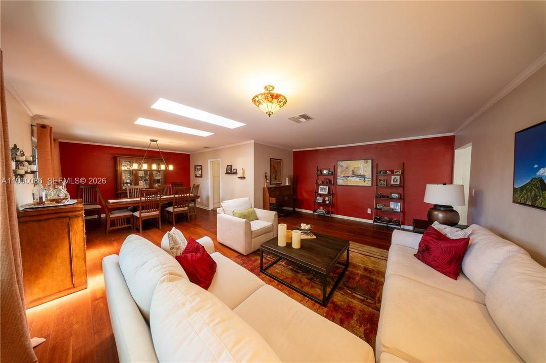 For Sale: $1,335,000 (4 beds, 2 baths, 2680 Square Feet)