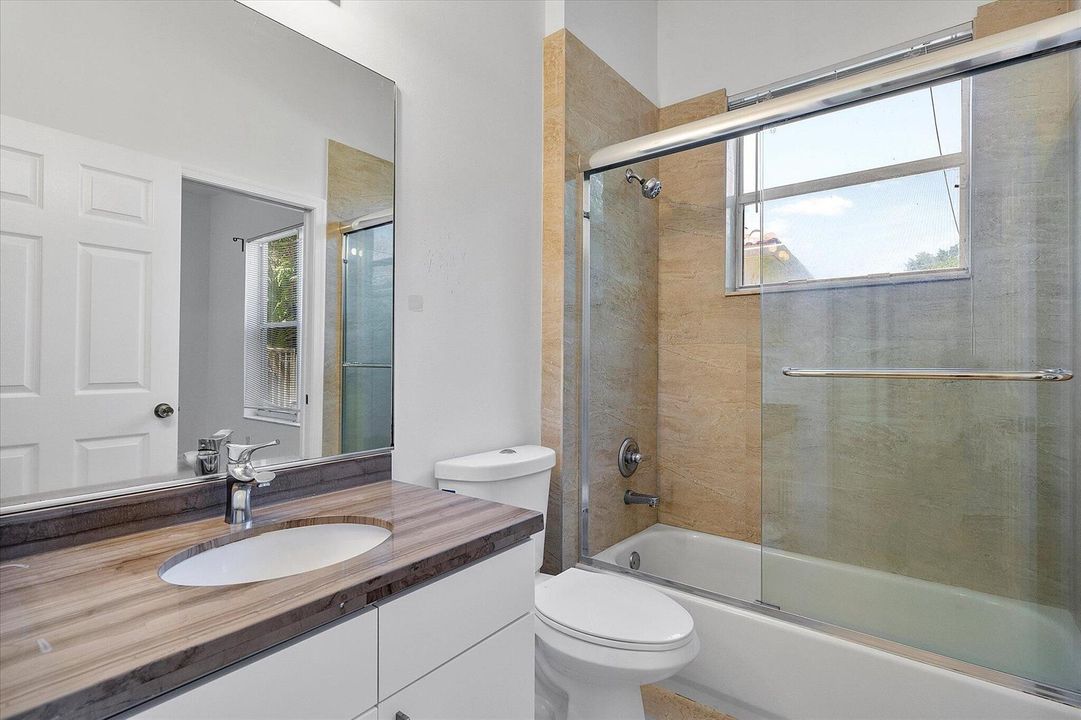 31-2013 Harbor View Cir_031