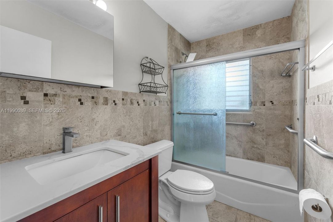 Recently Sold: $650,000 (4 beds, 2 baths, 1436 Square Feet)