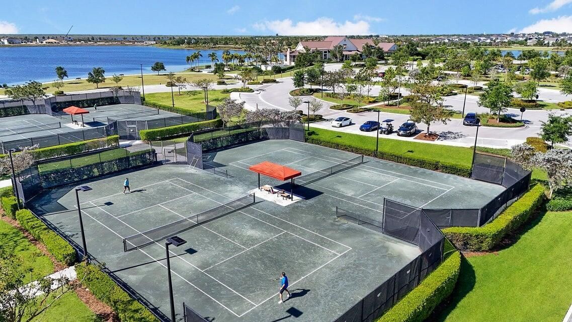 Tennis