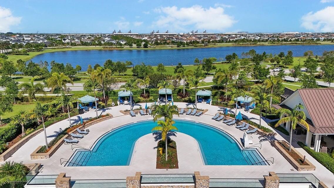 Resort Style Pool