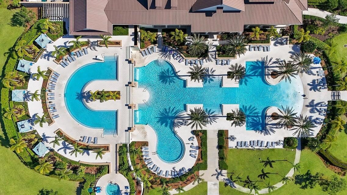 Resort Style Pool
