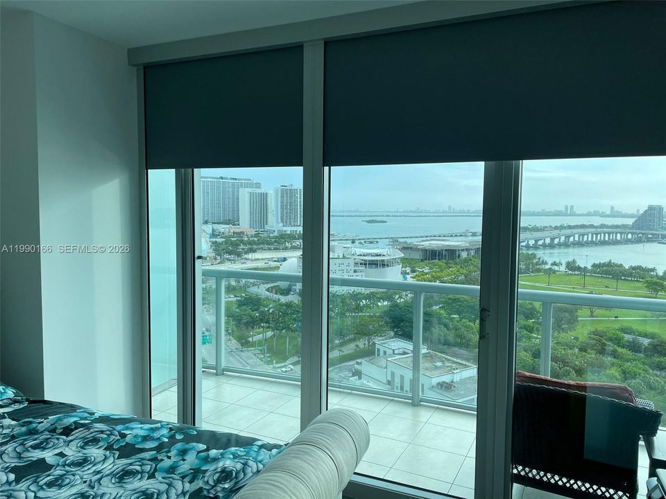 For Sale: $599,000 (1 beds, 1 baths, 845 Square Feet)