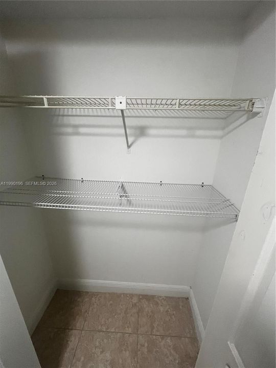 For Sale: $206,000 (2 beds, 2 baths, 1015 Square Feet)