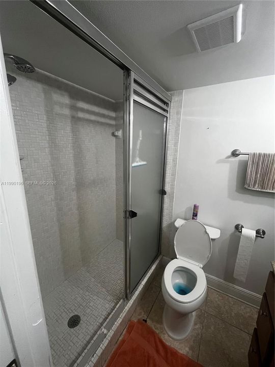 For Sale: $206,000 (2 beds, 2 baths, 1015 Square Feet)