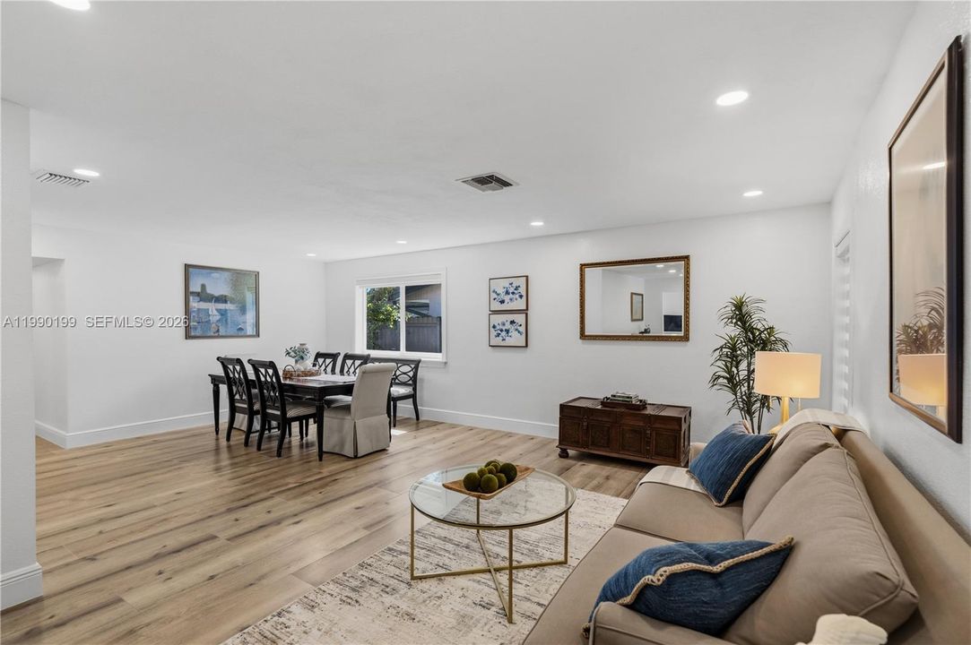 For Sale: $1,227,000 (3 beds, 2 baths, 1868 Square Feet)