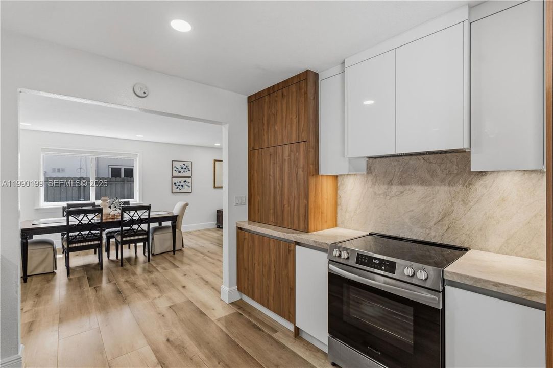 For Sale: $1,227,000 (3 beds, 2 baths, 1868 Square Feet)
