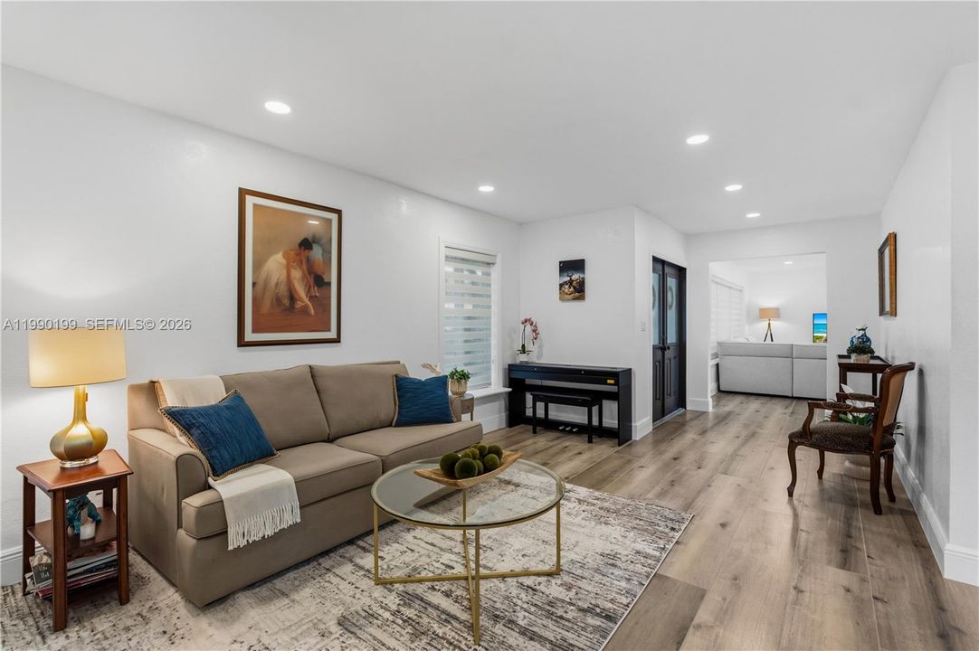 For Sale: $1,227,000 (3 beds, 2 baths, 1868 Square Feet)