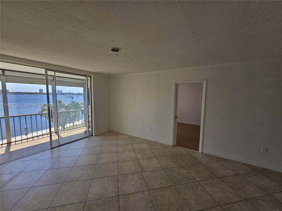 Activo con contrato: $145,000 (1 camas, 1 baños, 768 Pies cuadrados)