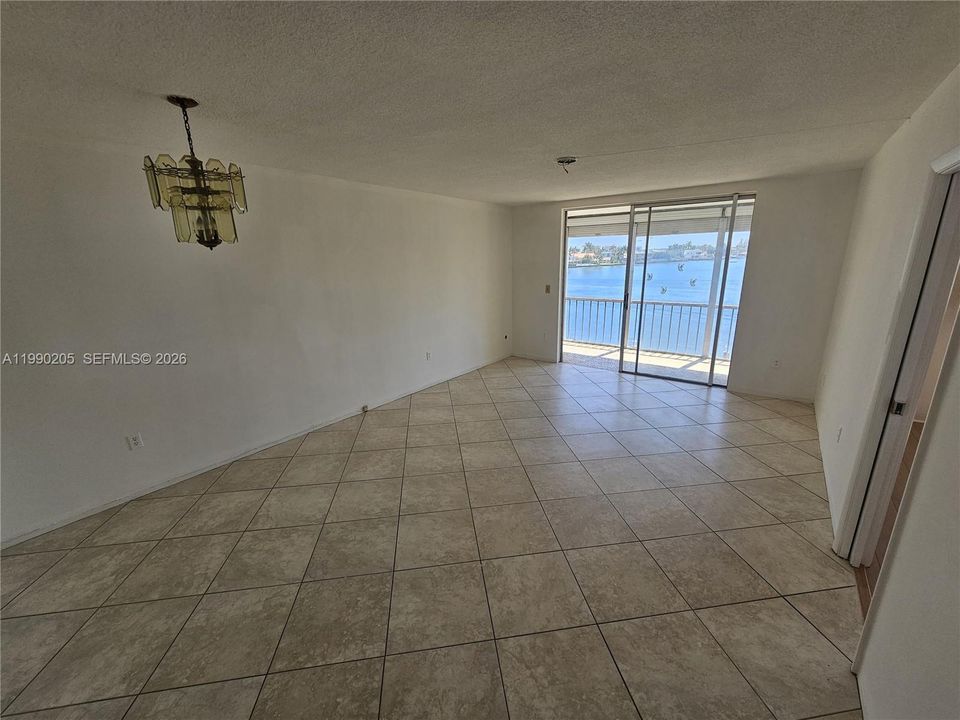 Activo con contrato: $145,000 (1 camas, 1 baños, 768 Pies cuadrados)