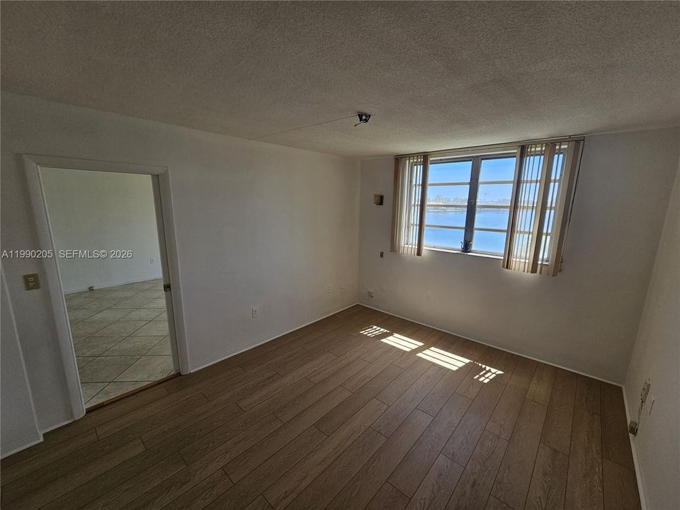 Activo con contrato: $145,000 (1 camas, 1 baños, 768 Pies cuadrados)