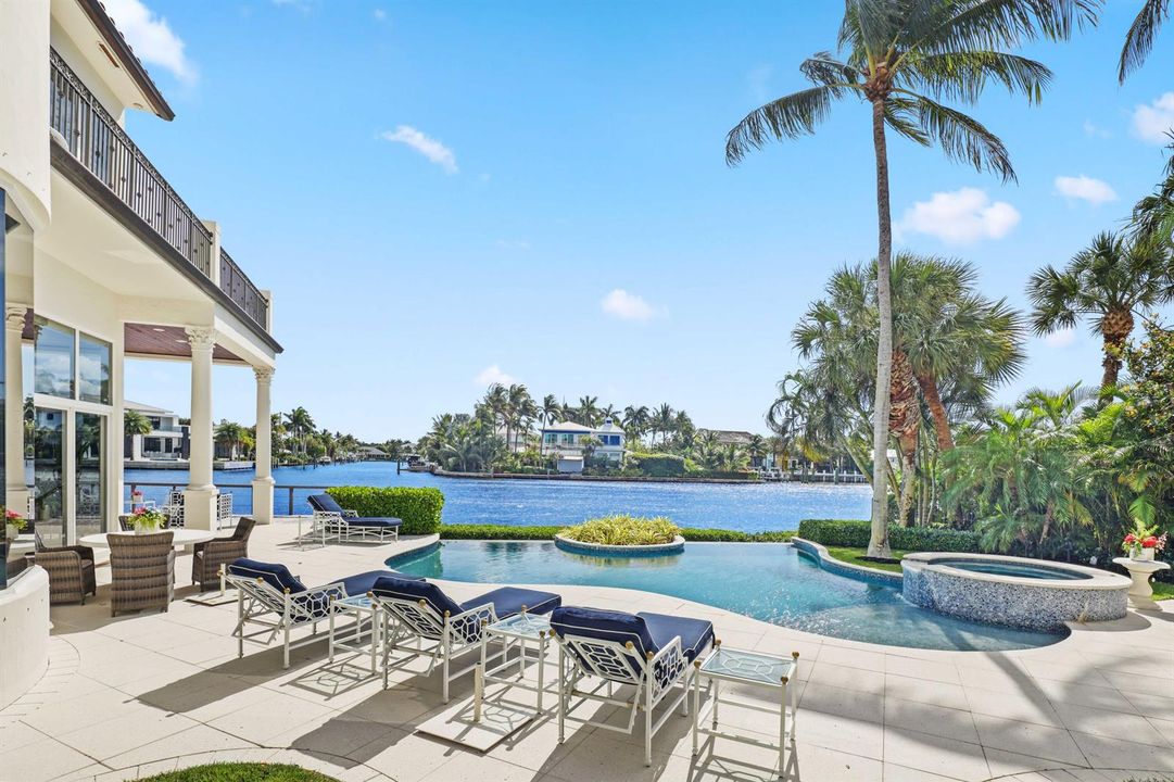 44 Pool Lounge Area